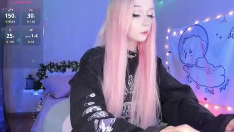 Snapshot of little_misaki chatting on 04-10-26, 10:25 Maria online show from 04-10-26, 10:25