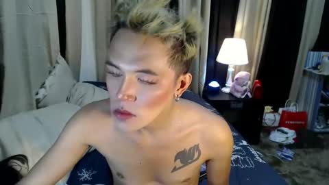 Pauoie online show from 12-22-25, 04:26