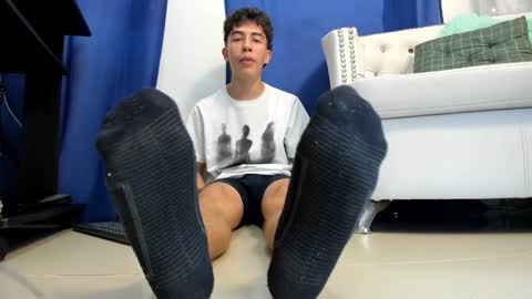 Snapshot of little_peeter chatting on 01-07-25, 11:35 PEETER online show from 01-07-25, 11:35