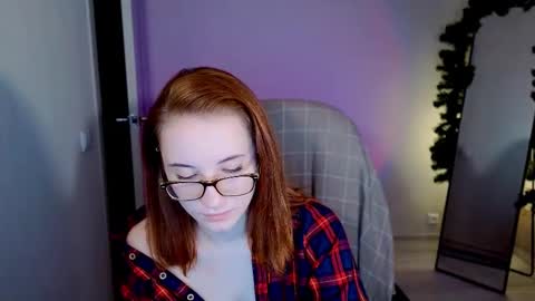Snapshot of little_pretty_woman chatting on 02-20-25, 01:14 little_pretty_woman online show from 02-20-25, 01:14