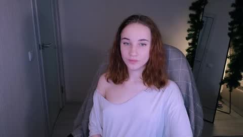 Snapshot of little_pretty_woman chatting on 02-26-25, 08:54 little_pretty_woman online show from 02-26-25, 08:54