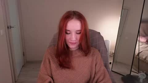 Snapshot of little_pretty_woman chatting on 06-01-26, 12:07 little_pretty_woman online show from 06-01-26, 12:07