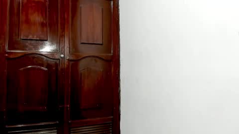 Snapshot of little_rapunsel_ chatting on 02-12-25, 08:18 RAPUNSEL AND CAIN online show from 02-12-25, 08:18