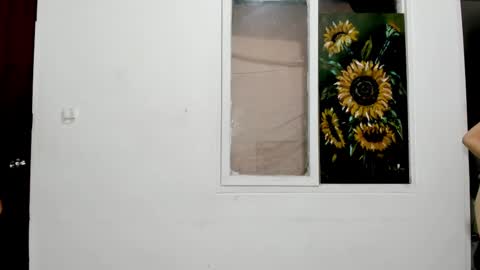 Snapshot of little_rapunsel_ chatting on 03-08-25, 08:22 RAPUNSEL AND CAIN online show from 03-08-25, 08:22