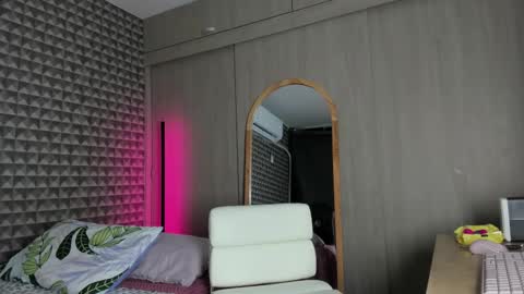 alex online show from 02-04-26, 09:48