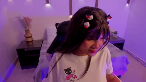 S U M I online show from 05-23-26, 02:50