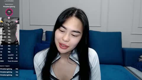 Snapshot of little_v1rgin_angel chatting on 02-20-25, 02:02 Kwan online show from 02-20-25, 02:02