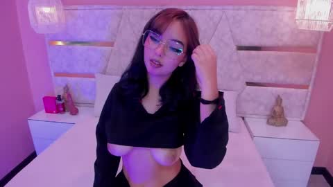 Im your little Velinda  online show from 04-15-26, 07:58
