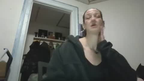 Snapshot of littlebigsquirt7945 chatting on 05-13-26, 03:26 Sady Jayne online show from 05-13-26, 03:26