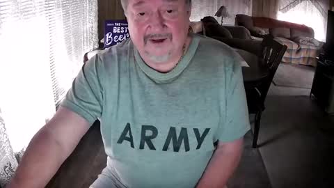 Snapshot of littled83057 chatting on 02-07-25, 09:15 Littled83057 online show from 02-07-25, 09:15