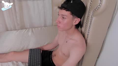 DANNY online show from 10-04-25, 03:54