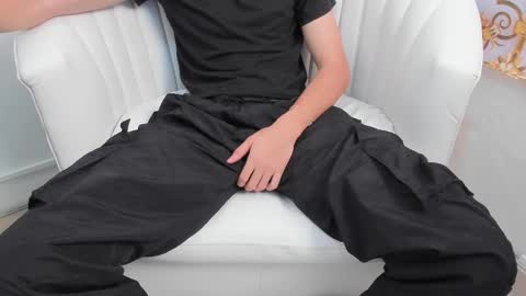 DANNY online show from 11-21-25, 04:38