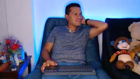 Manu online show from 05-25-26, 03:12