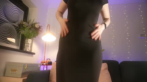 Emily Hill online show from 03-25-26, 09:21