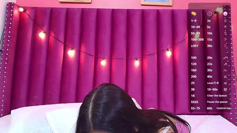 Snapshot of littlee_emilyy_ chatting on 01-31-25, 06:02 Emily online show from 01-31-25, 06:02