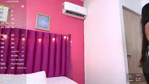 Snapshot of littlee_emilyy_ chatting on 02-12-25, 03:07 Emily online show from 02-12-25, 03:07