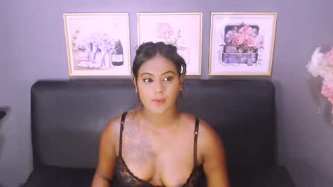 Snapshot of littleindianmilf chatting on 01-29-25, 12:13 littleindianmilf online show from 01-29-25, 12:13