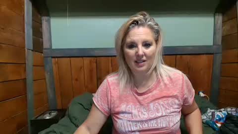 Snapshot of littlelisa1 chatting on 11-13-25, 09:03 lisanixs online show from 11-13-25, 09:03