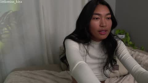 Snapshot of littlemiss_kira chatting on 12-08-24, 04:25 Kira online show from 12-08-24, 04:25