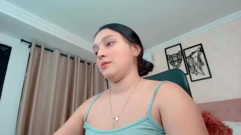 Sarahs Room online show from 11-06-25, 10:54