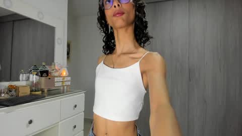 Snapshot of littlemoon18 chatting on 12-11-24, 11:30 Luna online show from 12-11-24, 11:30
