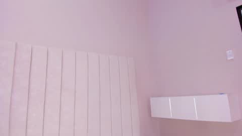 Snapshot of littleoliviia_ chatting on 01-28-25, 04:08 im olivia IG littleolivia01 online show from 01-28-25, 04:08