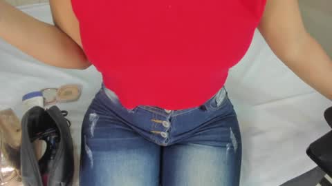 Snapshot of littleoliviia_ chatting on 01-31-25, 01:23 im olivia IG littleolivia01 online show from 01-31-25, 01:23