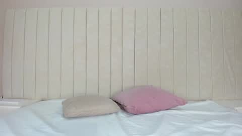 Snapshot of littleoliviia_ chatting on 02-01-25, 12:58 im olivia IG littleolivia01 online show from 02-01-25, 12:58