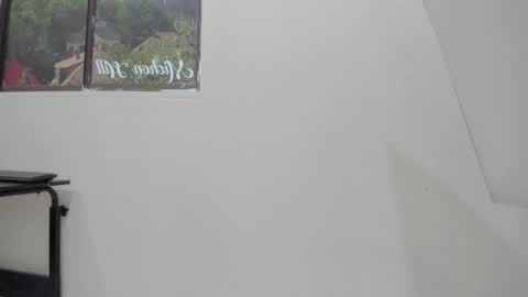 Snapshot of littleoliviia_ chatting on 02-06-25, 12:48 im olivia IG littleolivia01 online show from 02-06-25, 12:48