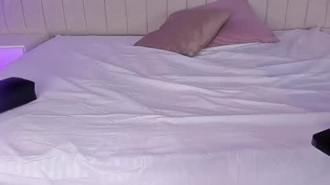 Snapshot of littleoliviia_ chatting on 02-13-25, 12:43 im olivia IG littleolivia01 online show from 02-13-25, 12:43