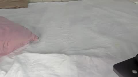 Snapshot of littleoliviia_ chatting on 02-16-25, 01:05 im olivia IG littleolivia01 online show from 02-16-25, 01:05