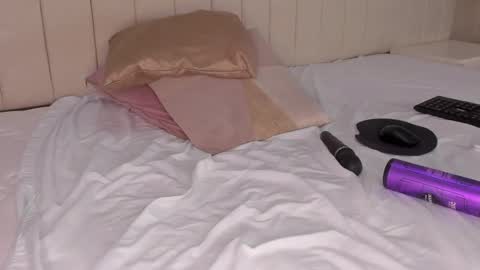 Snapshot of littleoliviia_ chatting on 03-01-25, 05:38 im olivia IG littleolivia01 online show from 03-01-25, 05:38
