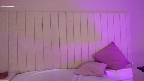 Snapshot of littleoliviia_ chatting on 10-10-25, 02:38 im olivia IG littleolivia01 online show from 10-10-25, 02:38