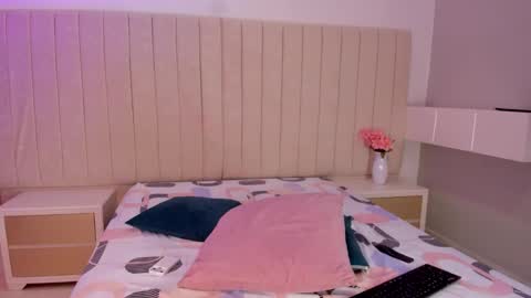 im olivia IG littleolivia01 online show from 03-13-26, 01:51