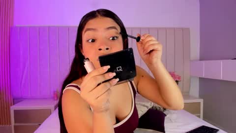 im olivia IG littleolivia01 online show from 03-24-26, 02:11