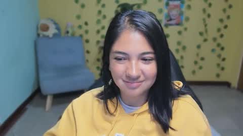 Snapshot of littleprety6969 chatting on 12-23-25, 05:38 Mia Wednesday to Sunday 730 am to 1030 am Colombian Hour D online show from 12-23-25, 05:38