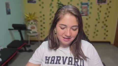 Snapshot of littleprety6969 chatting on 02-15-26, 06:15 Mia Wednesday to Sunday 730 am to 1030 am Colombian Hour D online show from 02-15-26, 06:15