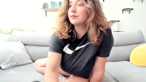 Snapshot of littlerowbo chatting on 06-16-26, 10:45 Allison D online show from 06-16-26, 10:45