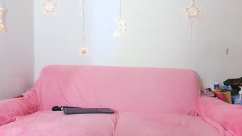 Snapshot of littlesammysexy chatting on 10-04-25, 03:54 Sammy online show from 10-04-25, 03:54