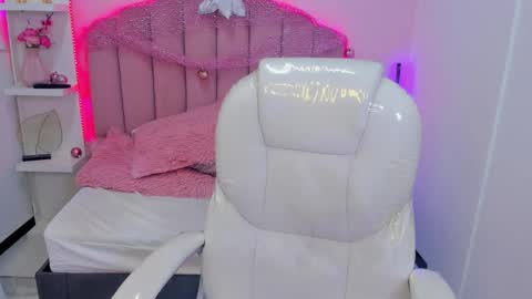  sofii  online show from 02-16-26, 09:11