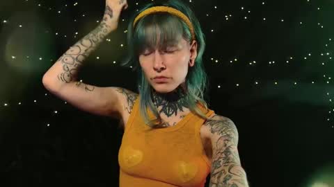 Snapshot of littlespacemouse chatting on 12-04-25, 11:52 Niki free tg channel with some photos gifs and info about streams online show from 12-04-25, 11:52