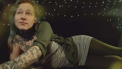 Snapshot of littlespacemouse chatting on 12-15-25, 01:59 Niki free tg channel with some photos gifs and info about streams online show from 12-15-25, 01:59