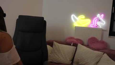 littlestellaspark online show from 12-28-24, 03:47