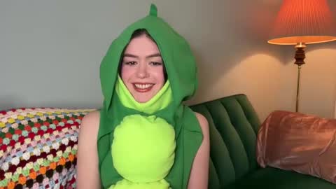 Little Sugar Pea  online show from 01-04-25, 12:48