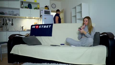 Little Tifany online show from 12-11-24, 03:47