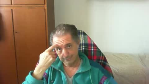 liuk53 online show from 04-24-26, 03:25