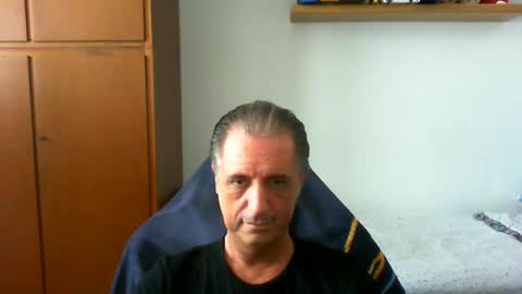 liuk53 online show from 06-08-26, 11:32