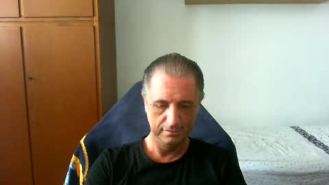 liuk53 online show from 06-15-26, 12:40