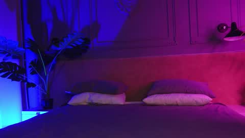 Liv 3 online show from 11-08-25, 02:06