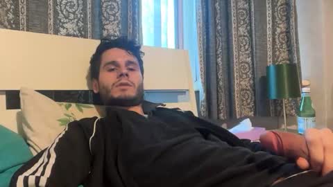 Snapshot of livefantesy4 chatting on 02-03-26, 02:00 livefantesy4 online show from 02-03-26, 02:00